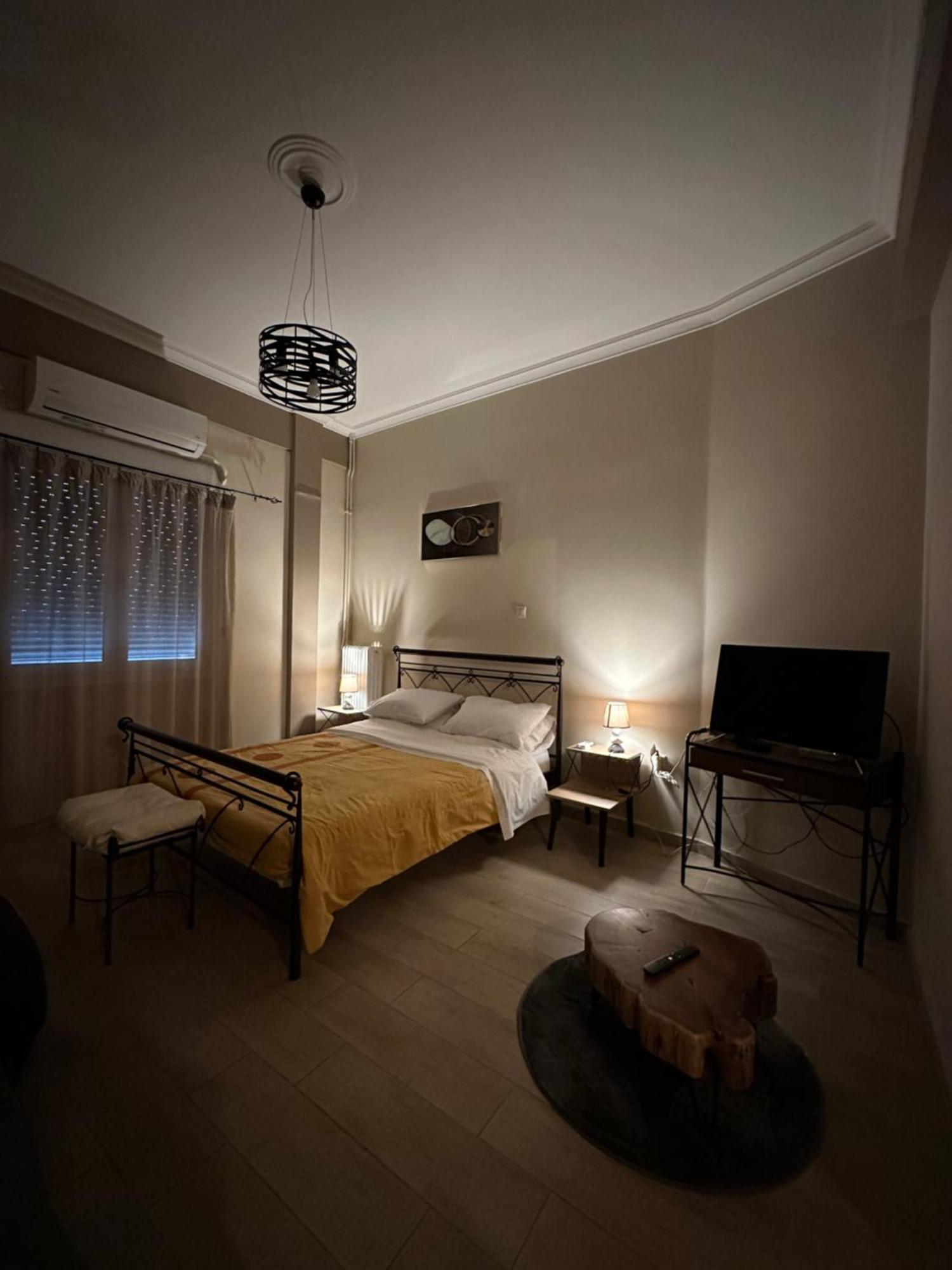 Ζεστή Φωλίτσα Στο Κέντρο. Apartment Athens Ngoại thất bức ảnh