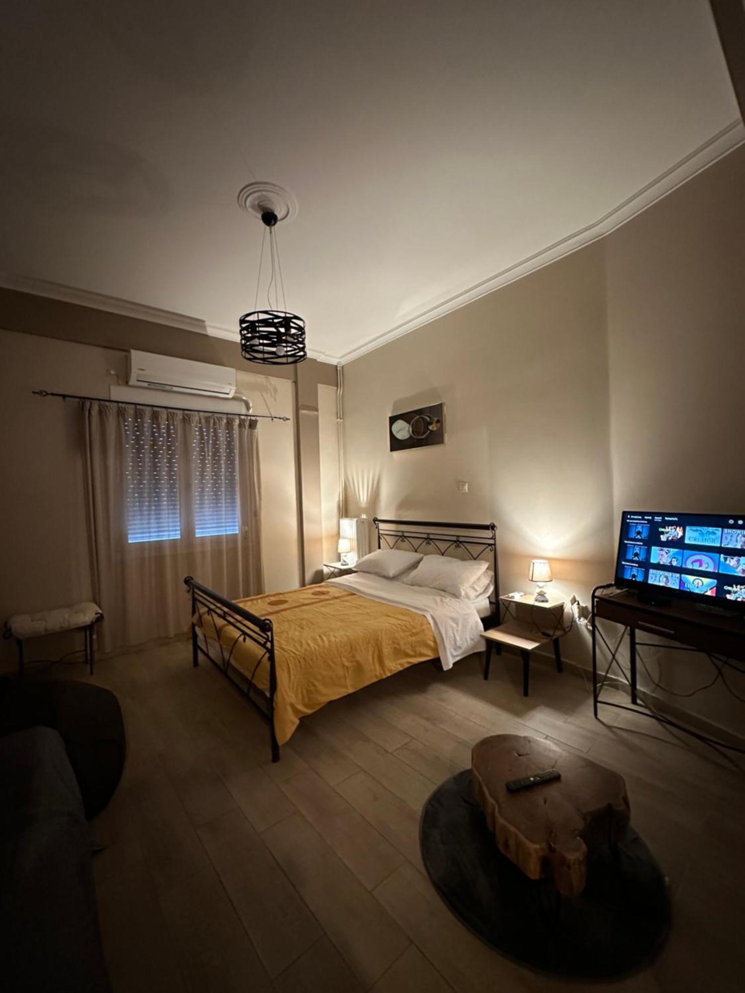 Ζεστή Φωλίτσα Στο Κέντρο. Apartment Athens Ngoại thất bức ảnh
